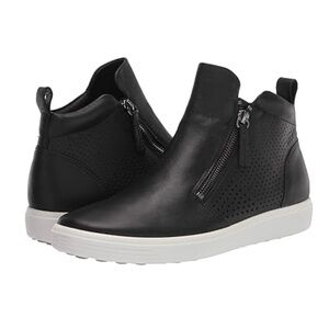 Ecco Soft 7 Perforated Bootie Sneaker in Black size 7.5 (38) Leather Side Zipper
